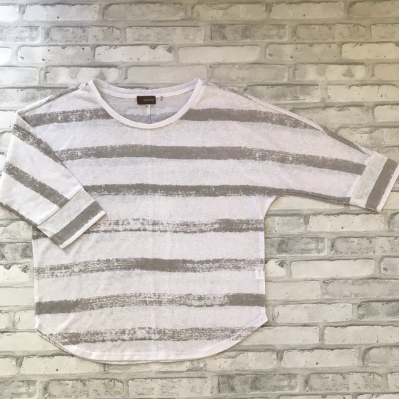 Mid-Sleeve Striped Tshirt - Picture 2 of 5